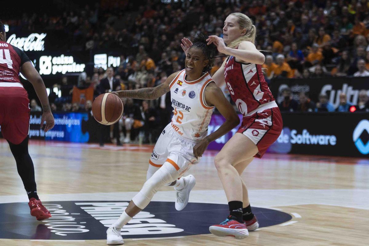 Partido Valencia Basket- Casademont Zaragoza