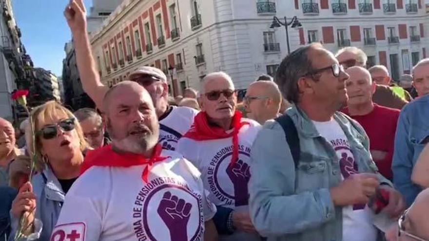 Las marchas de pensionistas llegan a Madrid y protestan en la Puerta del Sol