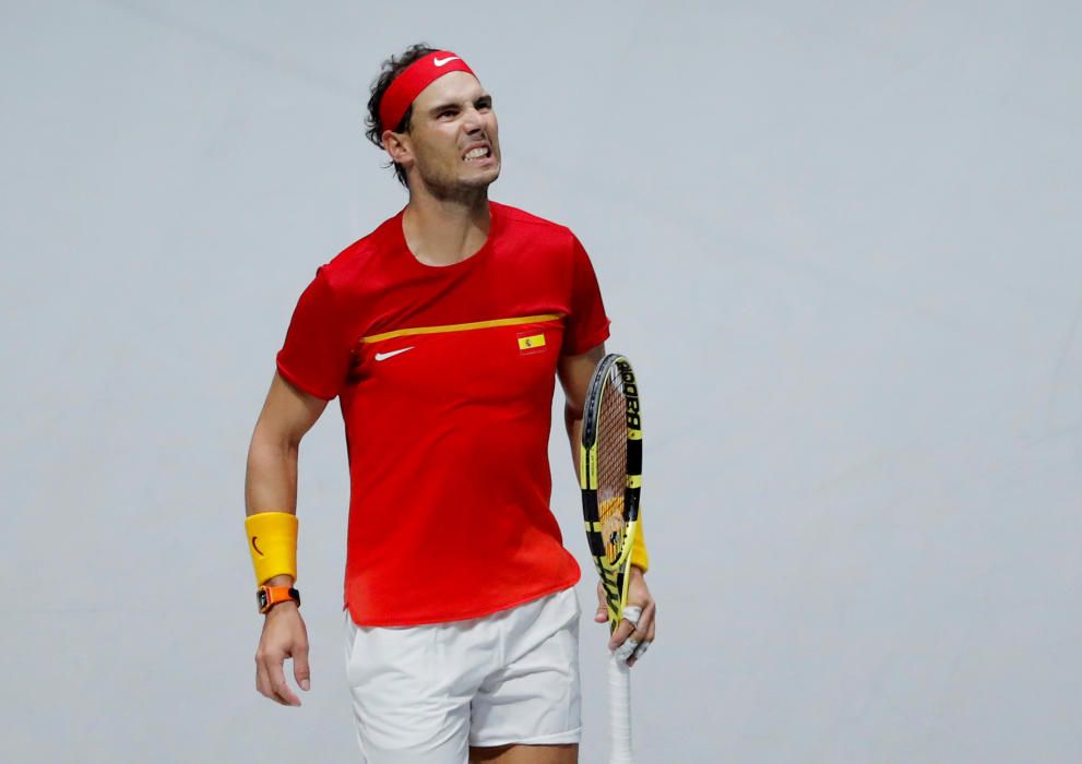 Un Nadal invencible deixa la sisena Davis a Espanya