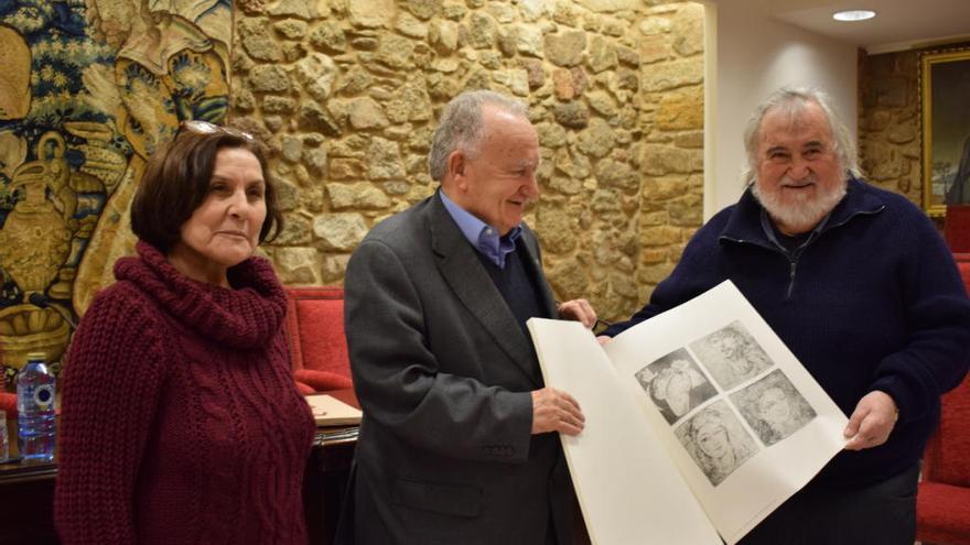 Dores Valcárcel Guitián, Xesús Alonso Montero e José Alberte Corral Iglesias.