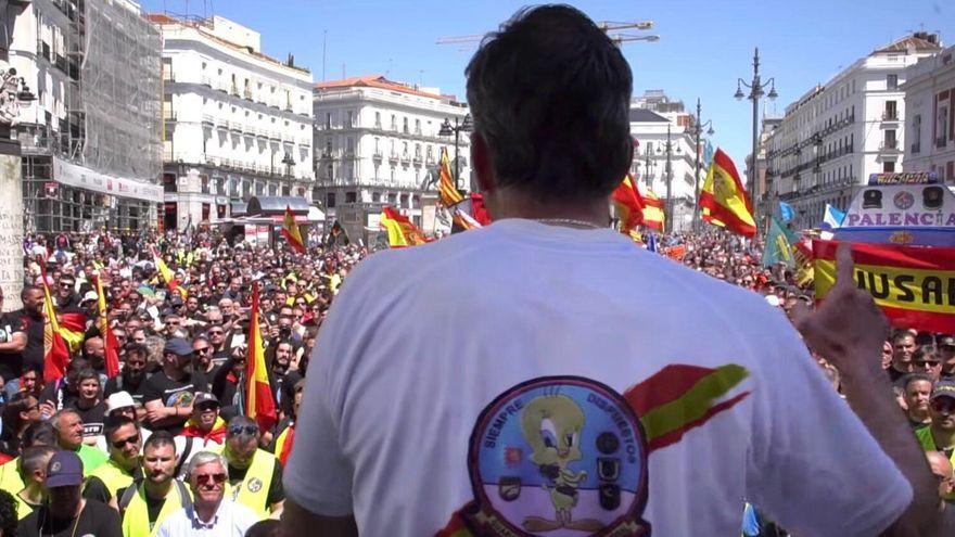 Javier Ortega Smith, secretario general de Vox, habla en una concentración de Jusapol.