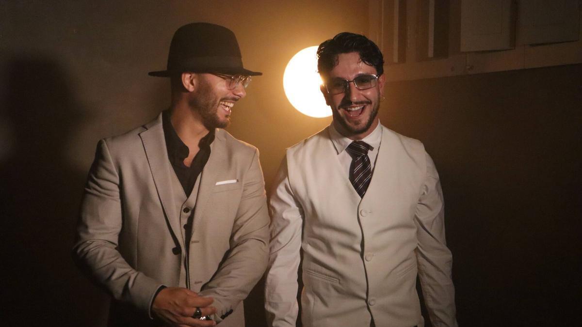 David Afonso y Arodi Llanos unen fuerzas tras quince años de amistad para lanzar la salsa ‘El efectivo’