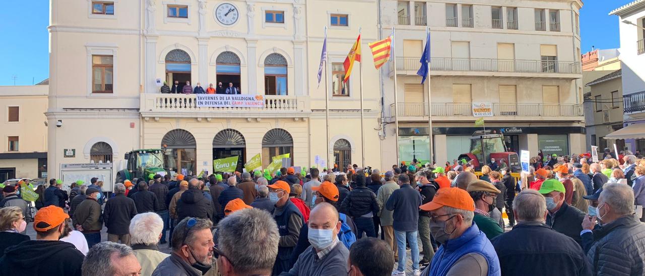 Manifestación por la subida de costes en Favara y Tavernes