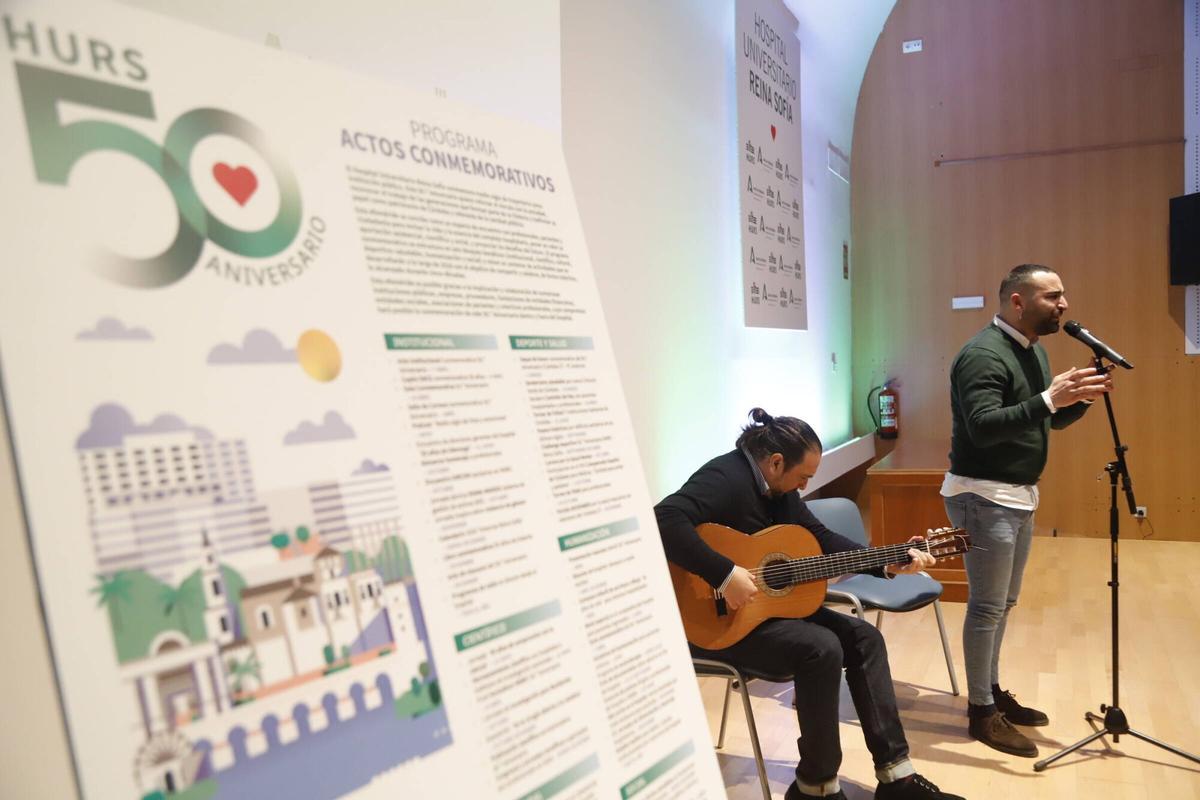 El acto ha concluido con una actuación flamenca.