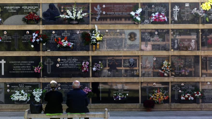 Los cementerios de València, vacíos el día de Todos los Santos