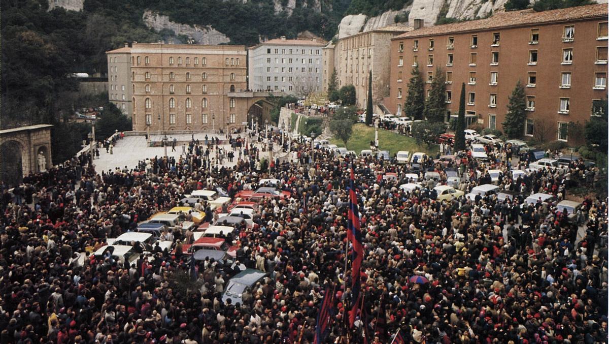 'Aplec' barcelonista en Montserrat para celebrar el 75 aniversario del club, en 1974.