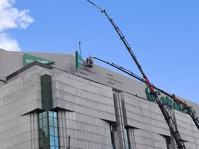 Las obras del cartel de El Corte Inglés de Avenidas