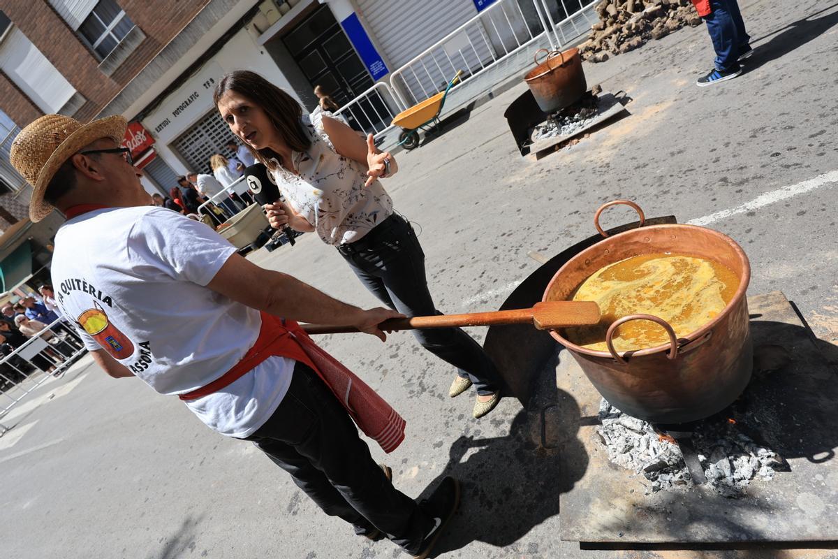 Las mejores imágenes de Les Calderes de Almassora, el día grande de las fiestas de Santa Quitèria