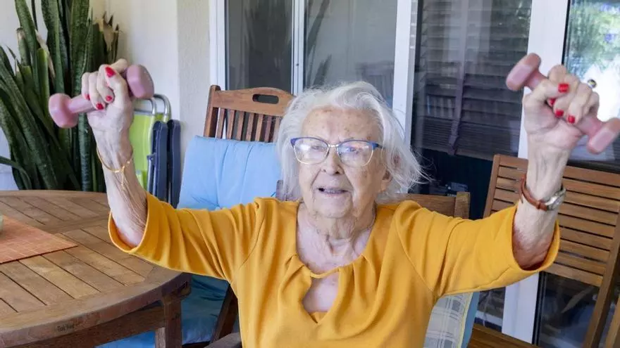 Pesas y sentadillas para llegar a los 100 años