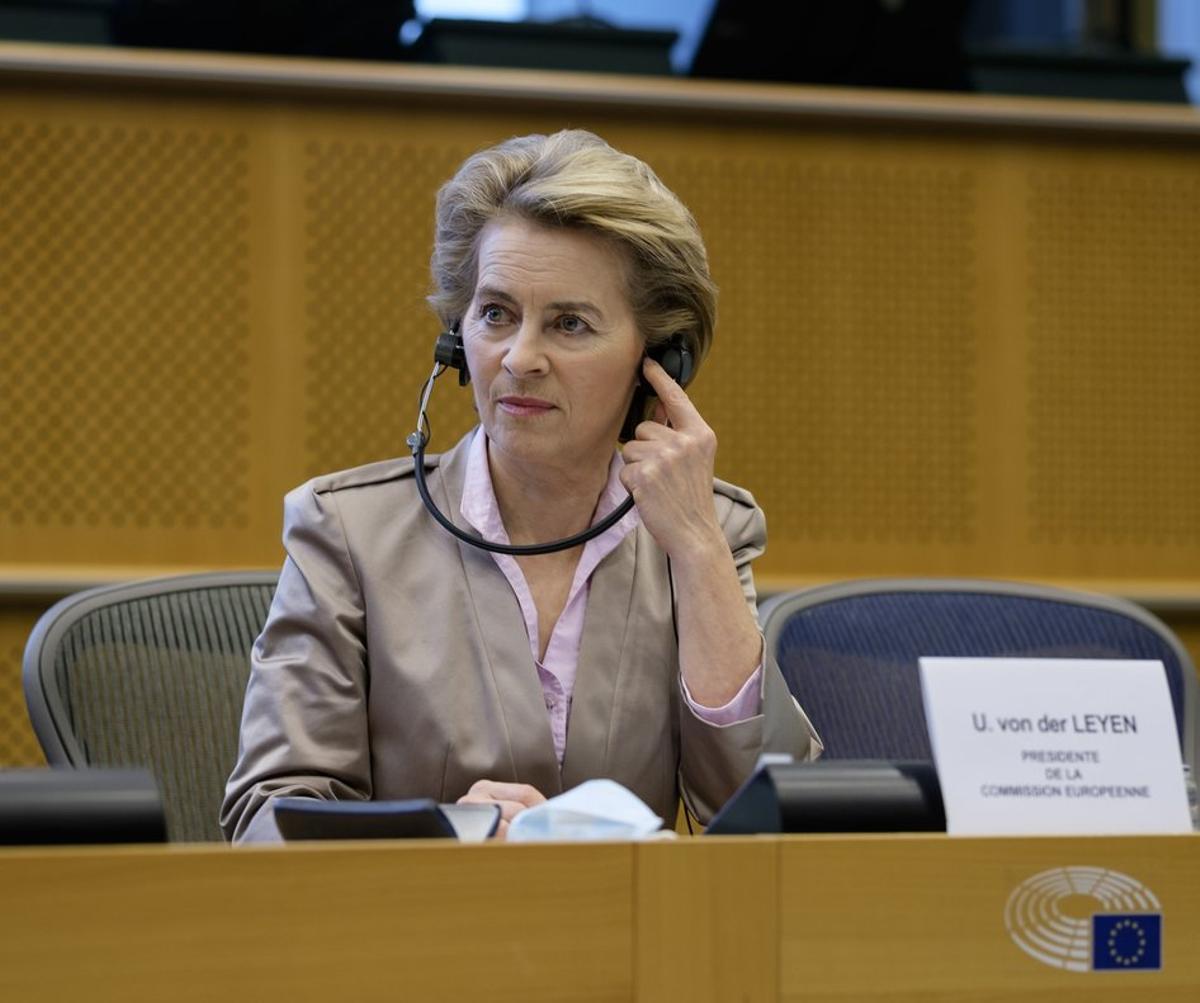 Brussels (Belgium), 23/06/2020.- European Commission President Ursula von der Leyen attends the weekly conference of President at European Parliament in Brussels, Belgium, 23 June 2020. (Bélgica, Bruselas) EFE/EPA/OLIVIER HOSLET