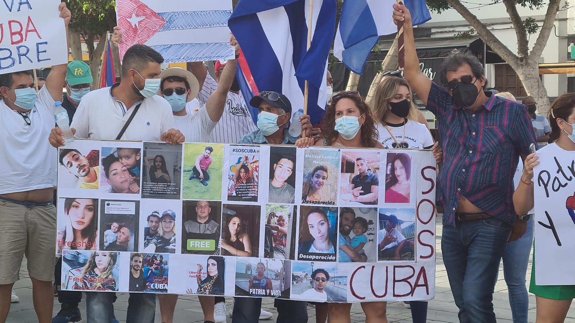 Protesta de la comunidad cubana en Puerto del Rosario, en Fuerteventura (17/07/2021)