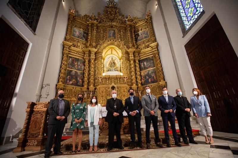 Entrega de la rehabilitación del retablo de la Virgen de Los Remedios en la Catedral de La Laguna