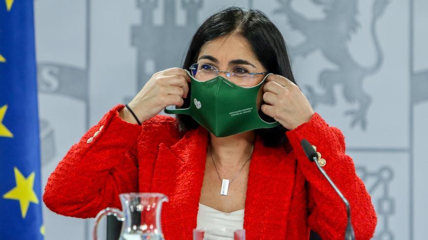 La ministra de Sanidad, Carolina Darias, durante una rueda de prensa tras la reunión del Consejo Interterritorial del Sistema Nacional de Salud, a 14 de abril de 2021, en Madrid (España).