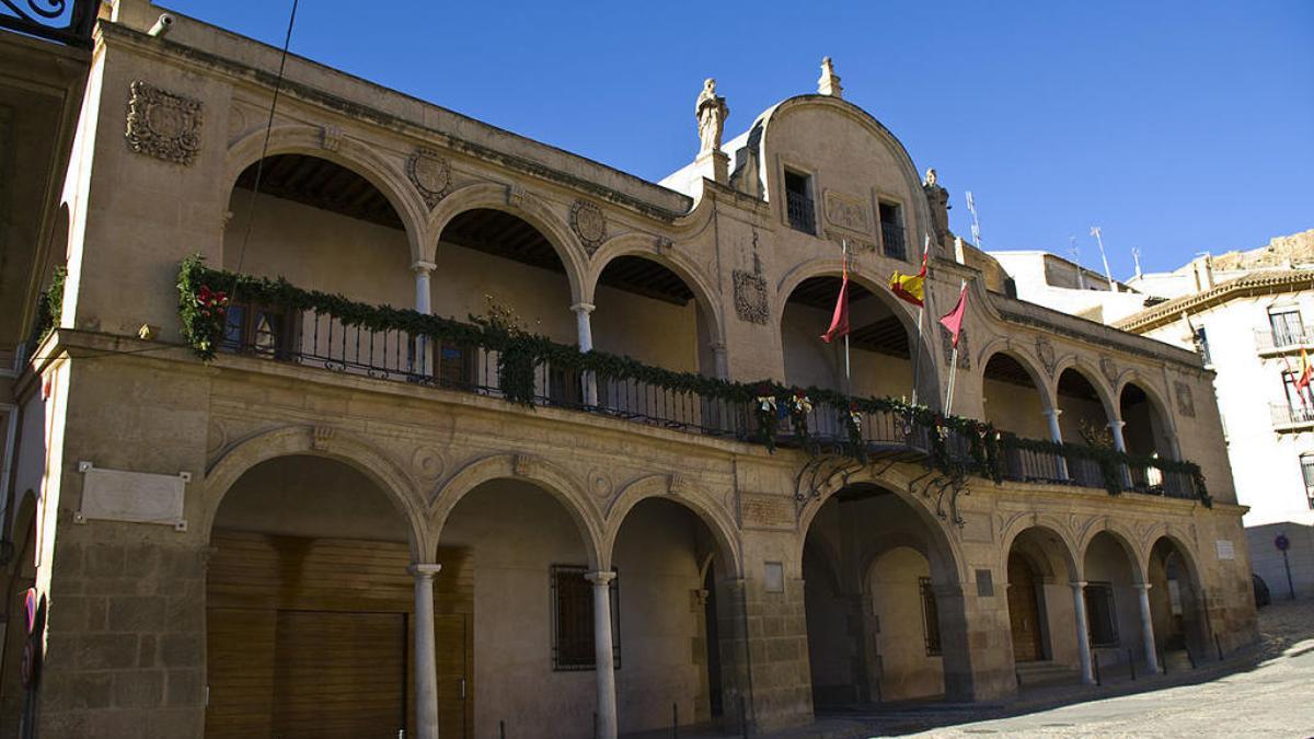 Fachada principal del Ayuntamiento de Lorca.
