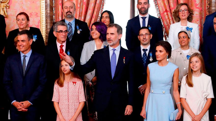 Eugenio Baisón, condecorado por el Rey