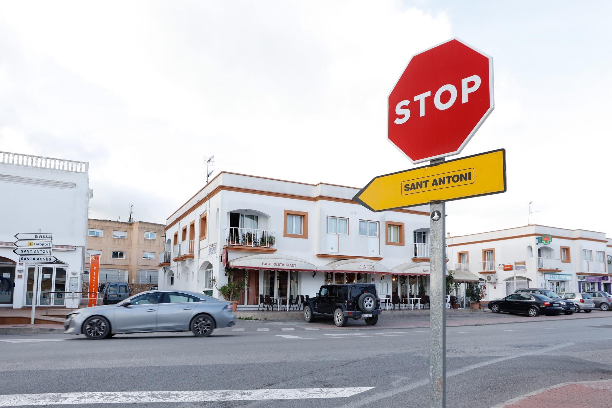 Regulación del tráfico en Sant Rafel