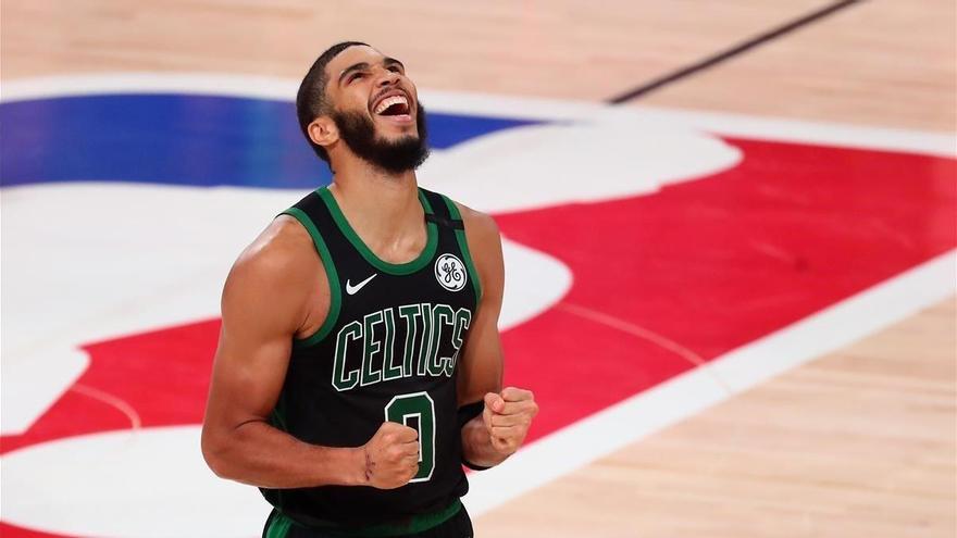Los Celtics acceden a la final del Este al eliminar a los campeones Raptors