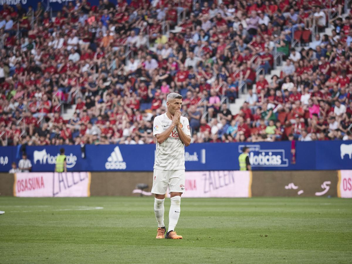 Salva Sevilla, el domingo en El Sadar en su último partido.