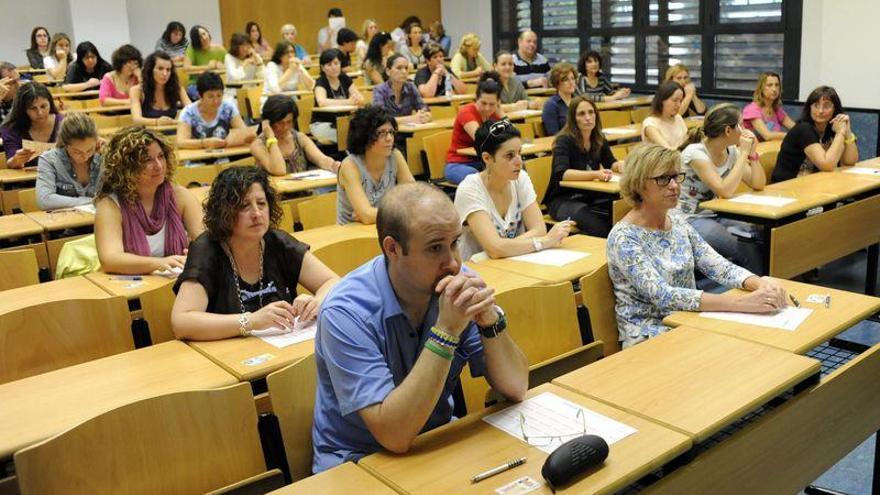 Más de 2.400 enfermeros opositan en Castellón