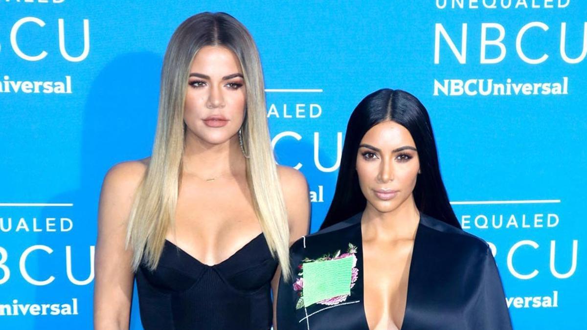 Khloé Kardashian y Kim Kardashian conjuntadas