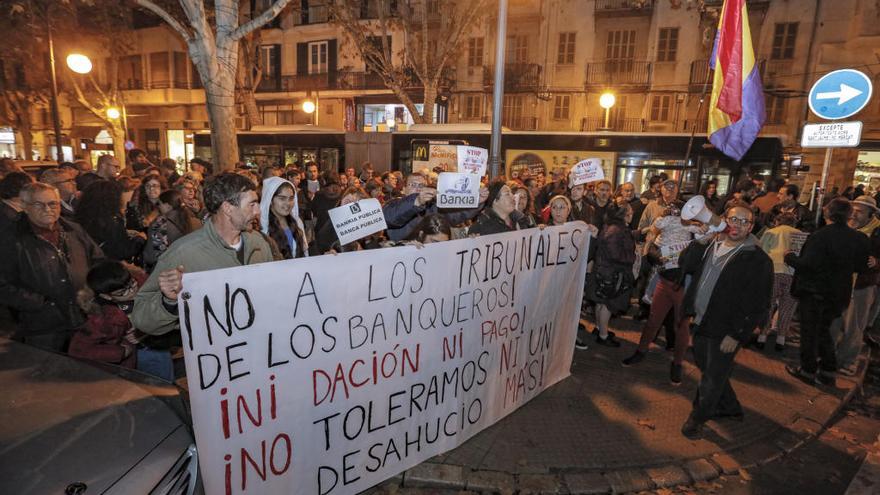 Protesta en Palma contra la sentencia por el impuesto de las hipotecas