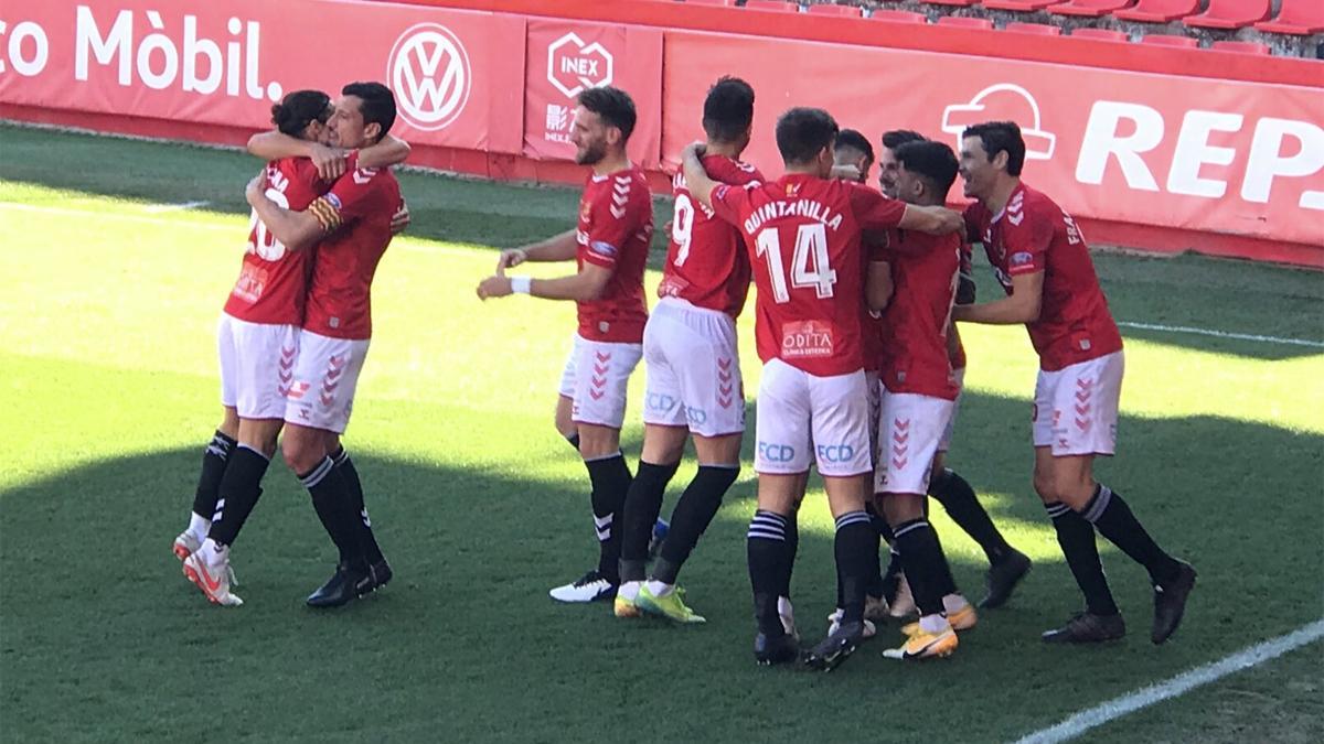 Los jugadores del Nàstic celebran uno de los goles