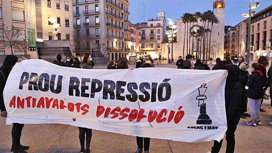 Alguns dels concentrats en la protesta d&#039;ahir a Girona.