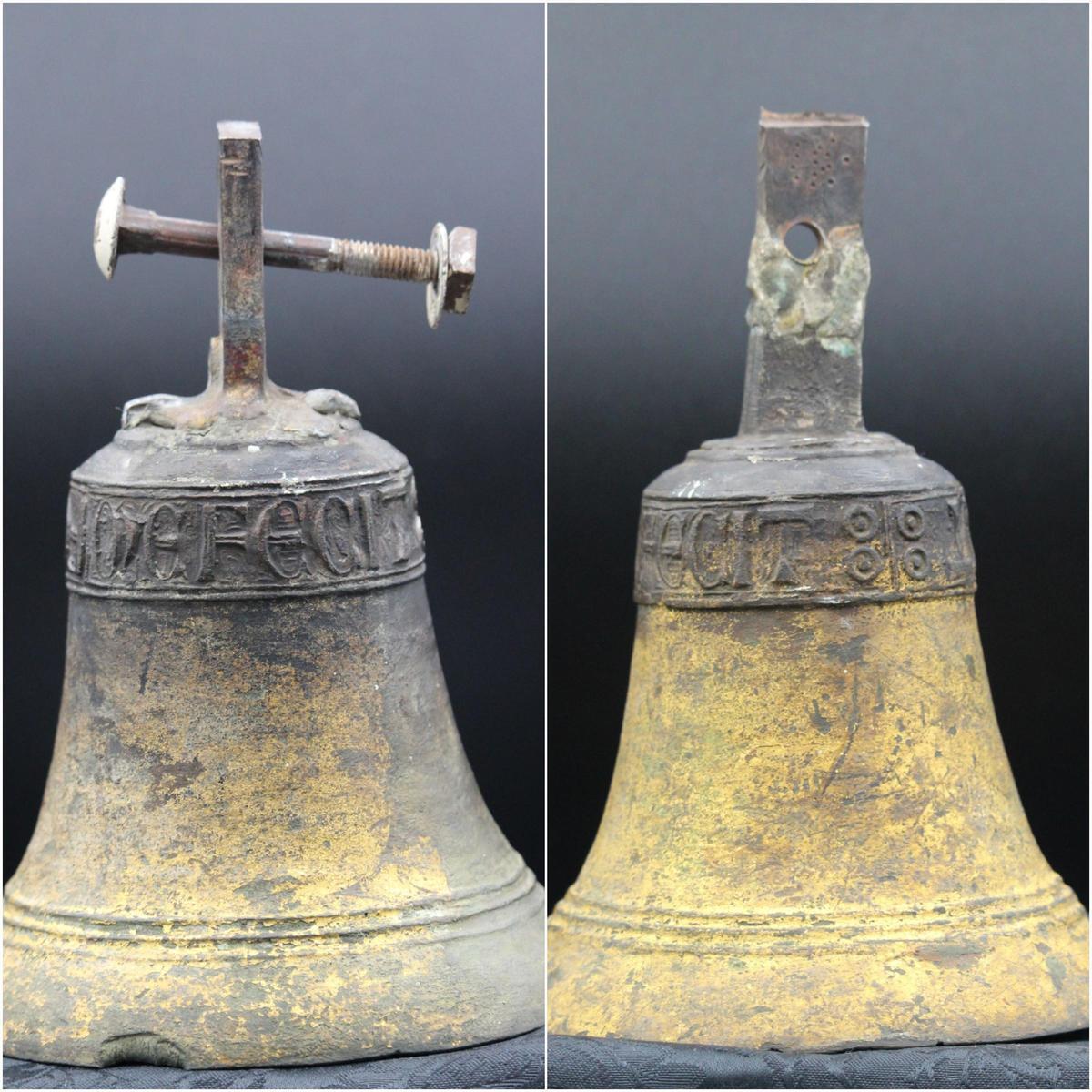 Dos de las tres campanas góticas