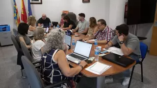 Gilet avanza en sanear sus cuentas pero incumple la regla de gasto