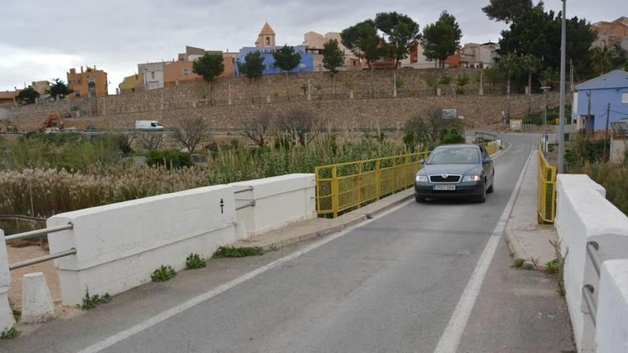 El nuevo puente entre Ulea y Villanueva discurrirá paralelo al actual.