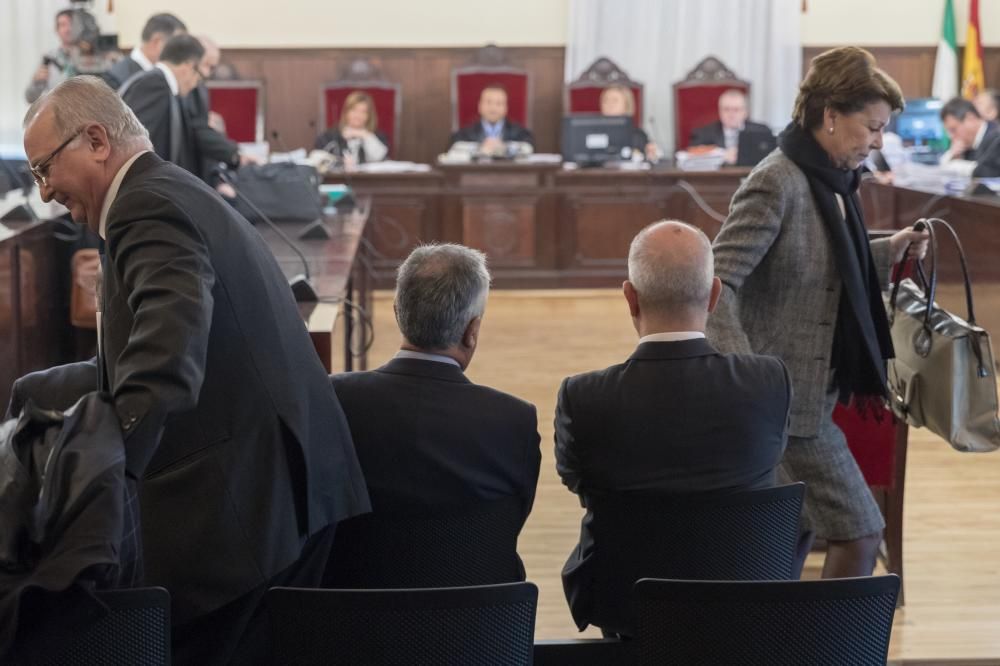 COMIENZA JUICIO DE LOS ERE CONTRA 22 EX ALTOS ...