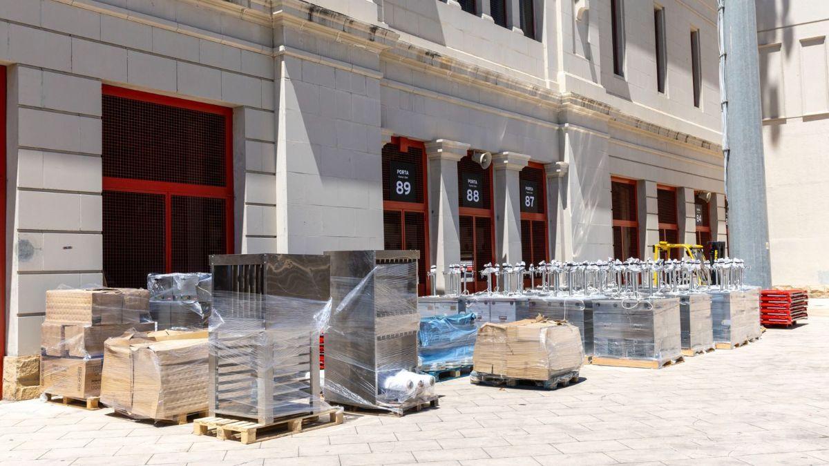 Imágenes del vaciado del Olímpic por parte del Barça