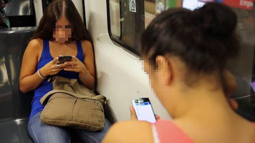 Detenido un joven por instalar una aplicación espía en el móvil de su pareja