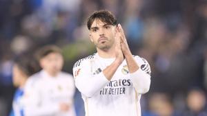 Raul Asencio of Real Madrid CF reacts during the LaLiga EA Sports match between Deportivo Alaves and Real Madrid CF at Mendizorrotza on December 14, 2025, in Vitoria, Spain. AFP7 14/12/2025 ONLY FOR USE IN SPAIN. Ricardo Larreina / AFP7 / Europa Press;2025;SPAIN;SPORT;ZSPORT;SOCCER;ZSOCCER;Deportivo Alaves v Real Madrid - LaLiga EA Sports