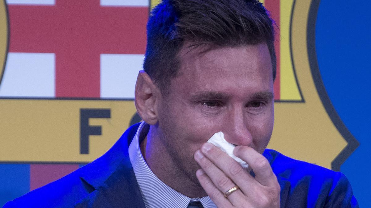 Messi se despide del Barça entre lágrimas