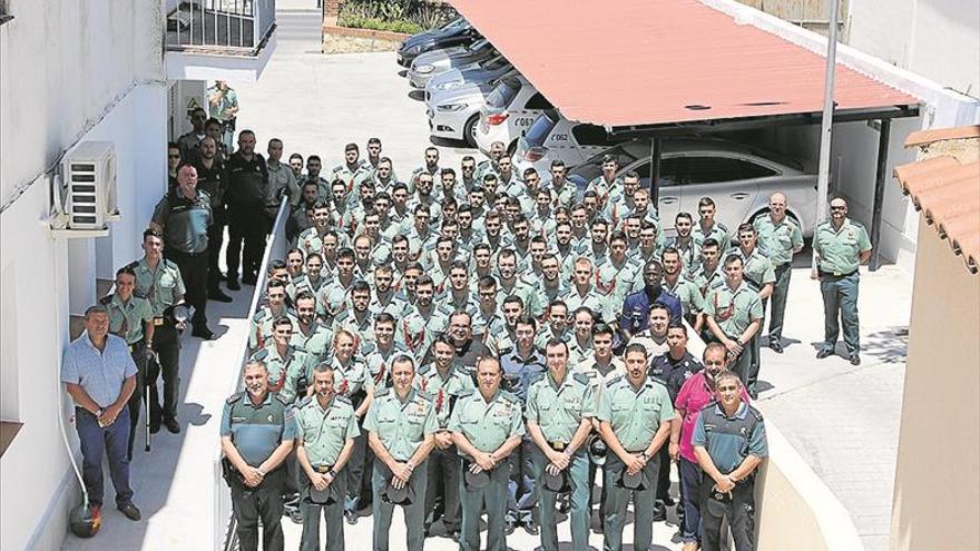 Montilla recibe la visita de cerca de noventa alféreces cadetes de la Guardia Civil