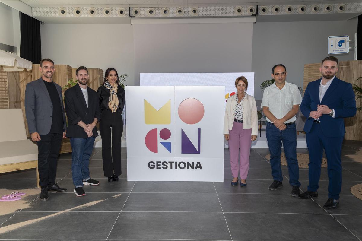 Borja Benevent, Fran Almeida, Cristina Baptista, Onalia Bueno, Ernesto Hernández y Edudardo Álamo, con la nueva marca comercial