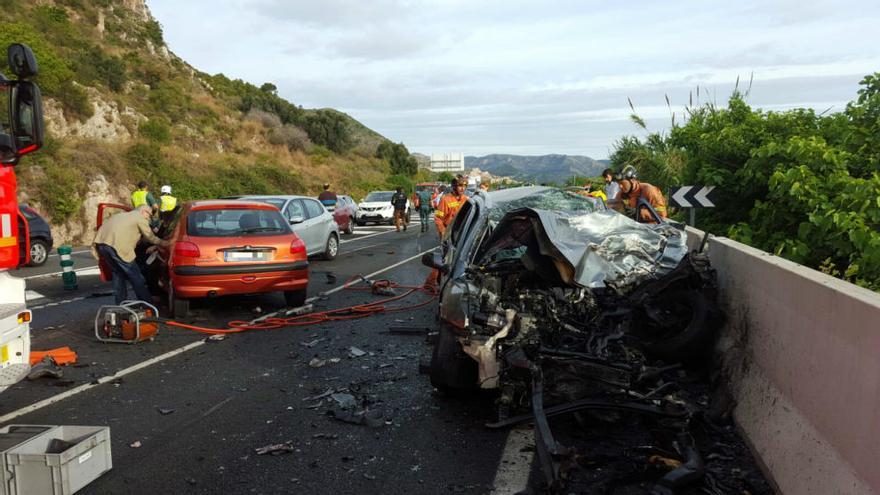 Los coches siniestrados en Gandia.