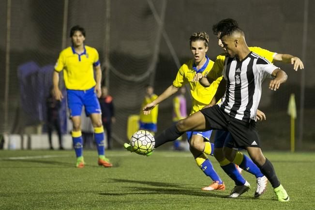 FÚTBOL BASE JUVENIL