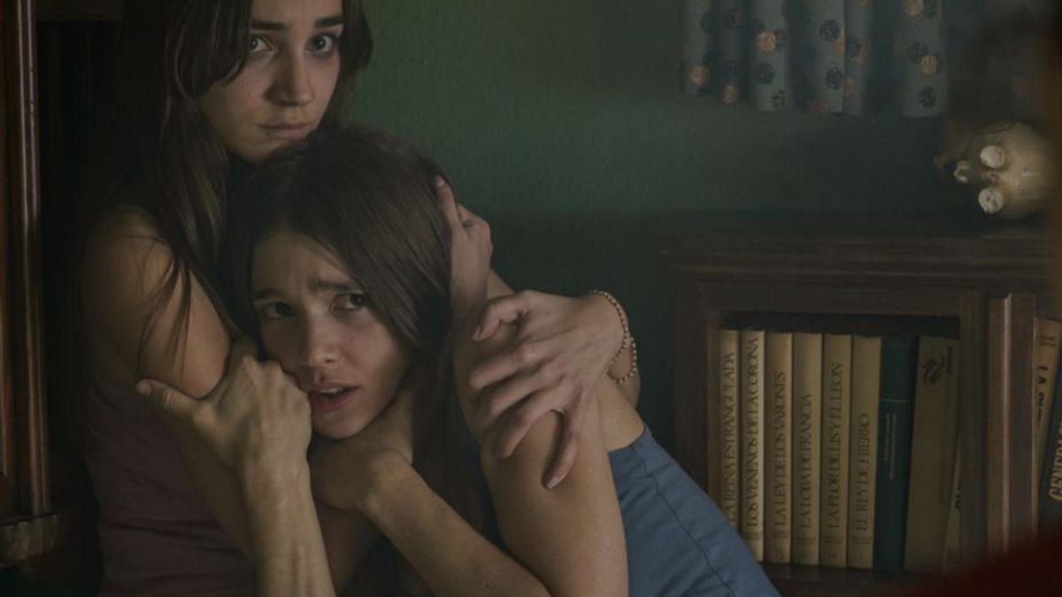 Les dues protagonistes de «Feria: la luz más oscura».  | NETFLIX