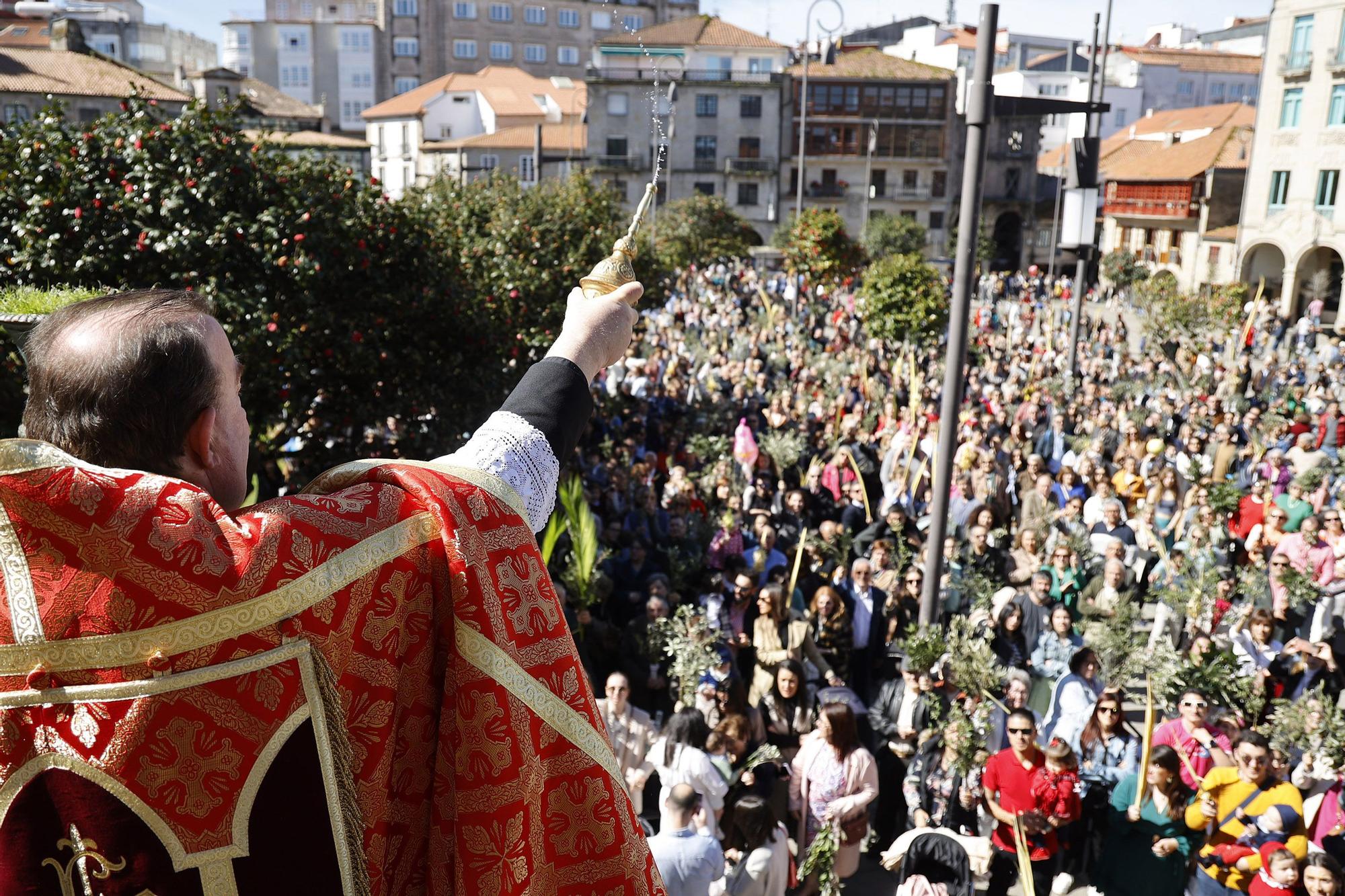 Devoción familiar en la burrita de Pontevedra