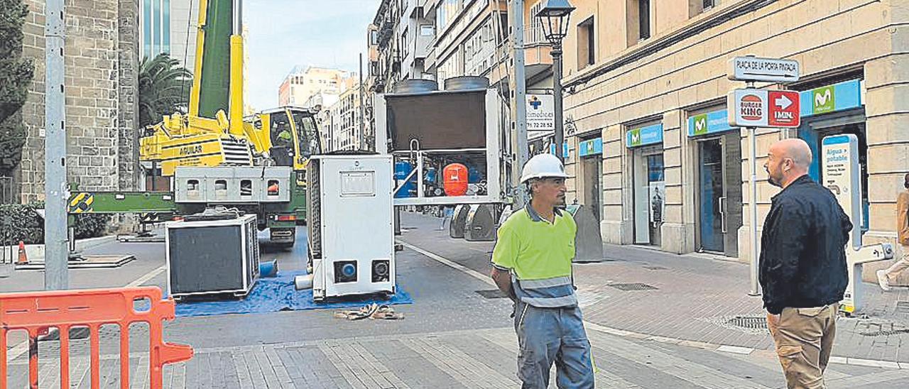 La calle de Sant Miquel se cortó al tráfico.