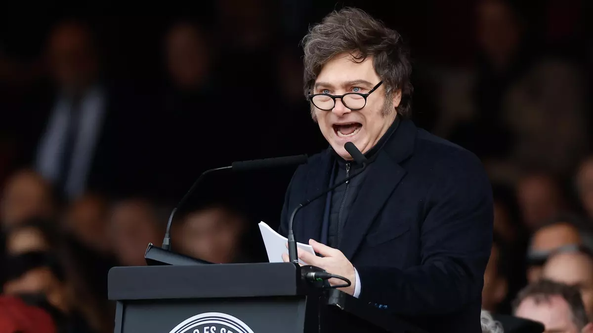 Milei veta un paquete de leyes que beneficia a pensionistas y personas discapacitadas en Argentina
