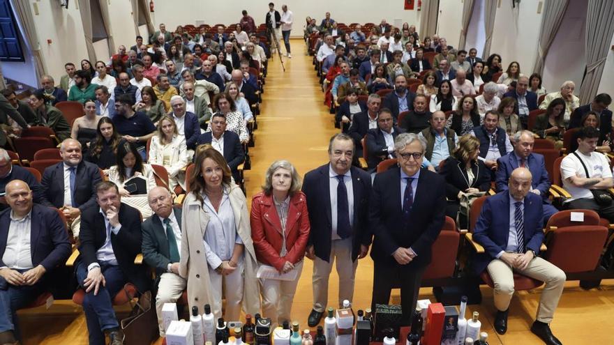 La Diputación de Córdoba acoge la entrega de los Premios Mezquita a los mejores aceites de oliva de España y Portugal