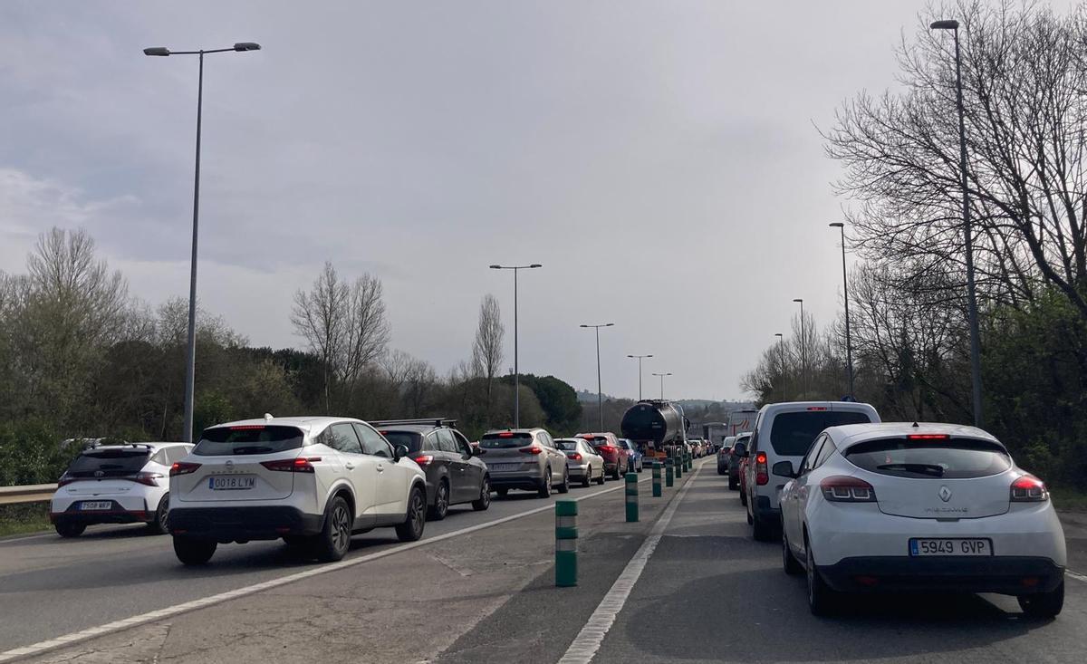 El atasco en la ronda de Oviedo