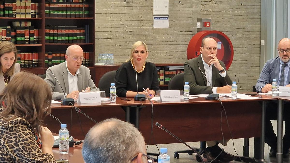 Mesa General de Negocación UGT con Elena Manzano.