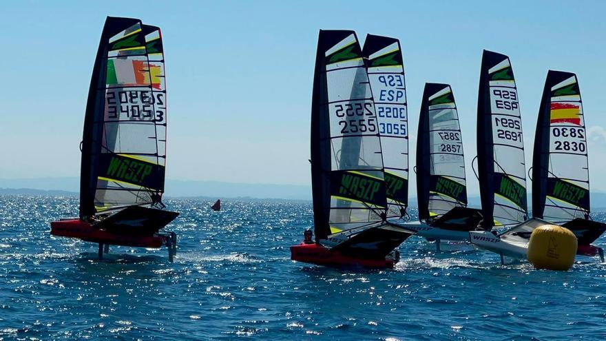 L&#039;Eurocup Waszp de vela de Roses obre la porta del Sail GP de Cadis