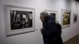 Exposición del reportero de guerra Gervasio Sánchez en el Paraninfo de Zaragoza: cuando la vida se abre paso entre la destrucción