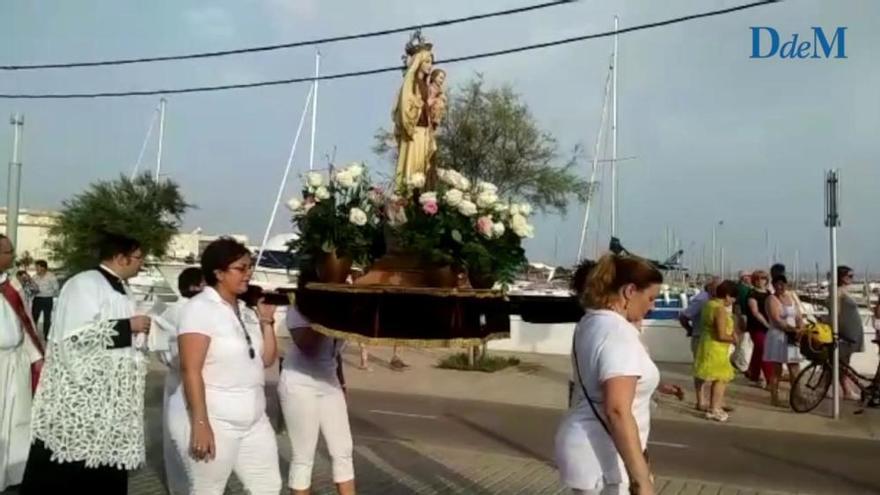 Cala Gamba celebra la procesión de la virgen del Carme