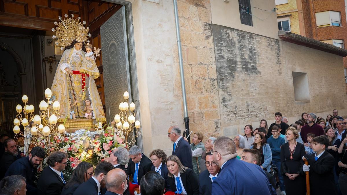 Procesión de la Virgen de los Desamparados en Torrent.